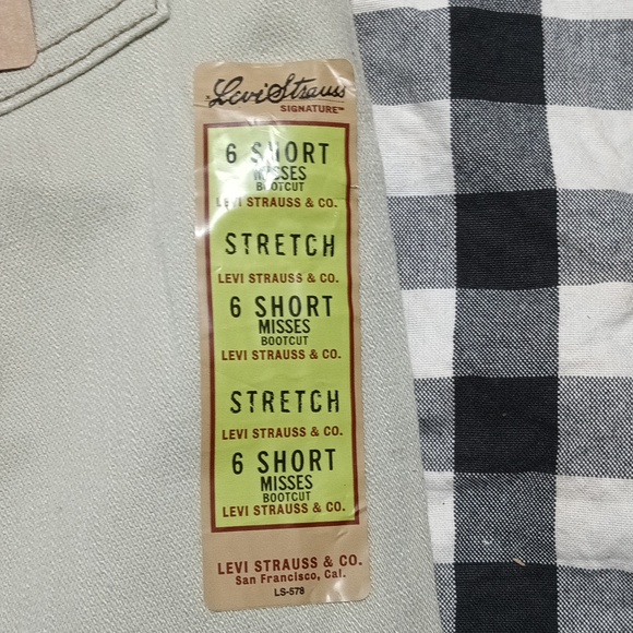 Women's Levi's gold stretch bootcut Jeans - Picture 4 of 8